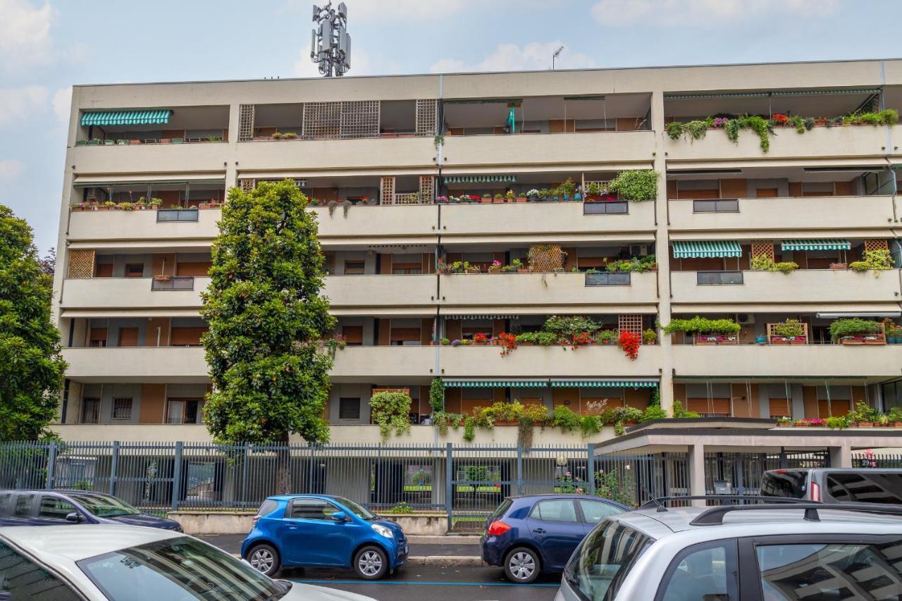Niguarda-Zara Xxl Home,Two Balconies,Wifi,Family Mailand Exterior foto